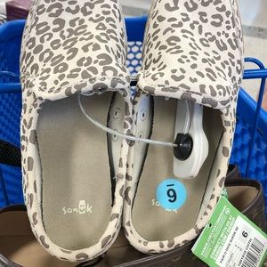 Meet your Posher, Dede